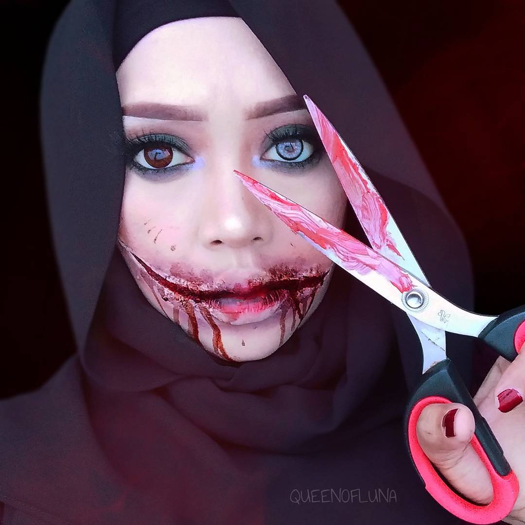 Instagram/Queen of Luna Want to know how I got these scars?
